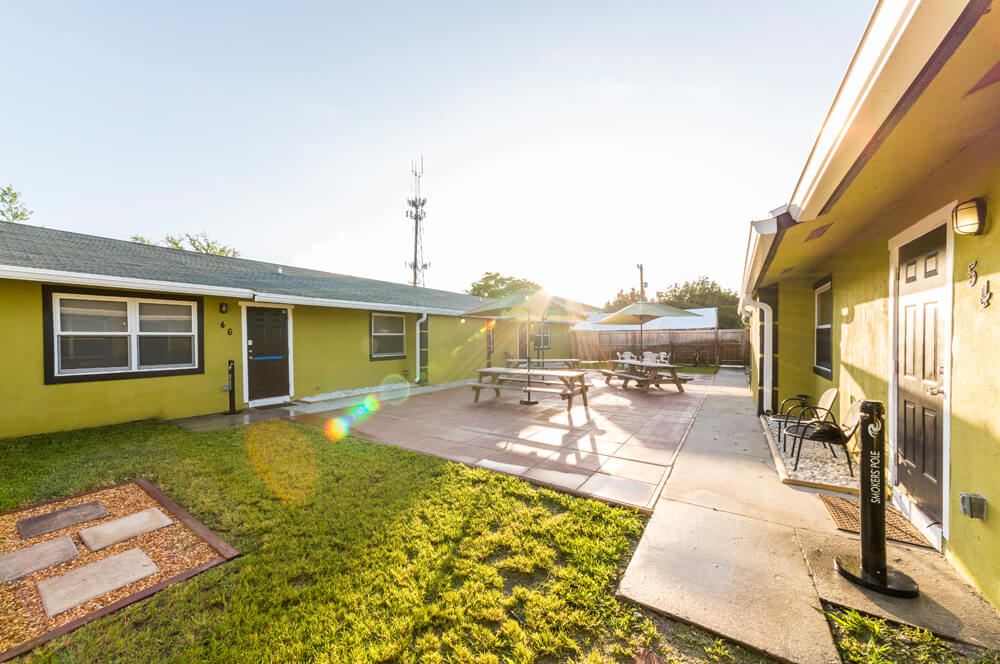 healing-properties-delray-beach-sober-living-exterior-courtyard-sunrise-04 Healing Properties Sober Living Delray Beach Halfway House