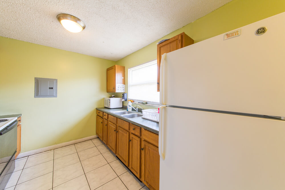 healing-properties-interior-kitchen-01 Healing Properties Sober Living Delray Beach Halfway House