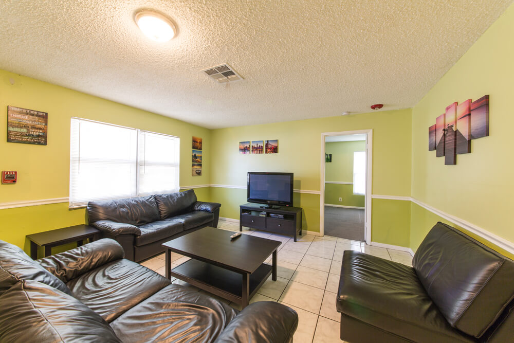 healing-properties-interior-living-room-01 Healing Properties Sober Living Delray Beach Halfway House