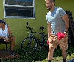 sober-living-men-outdoor-cornhole-tournament-delray-beach-6 Healing Properties Sober Living Delray Beach Halfway House